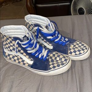 High top blue checkered vans